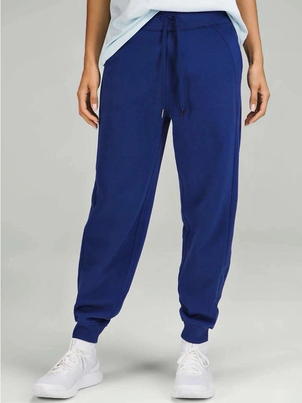Lululemon Scuba High-Rise Relaxed Jogger
Psychic Size 8